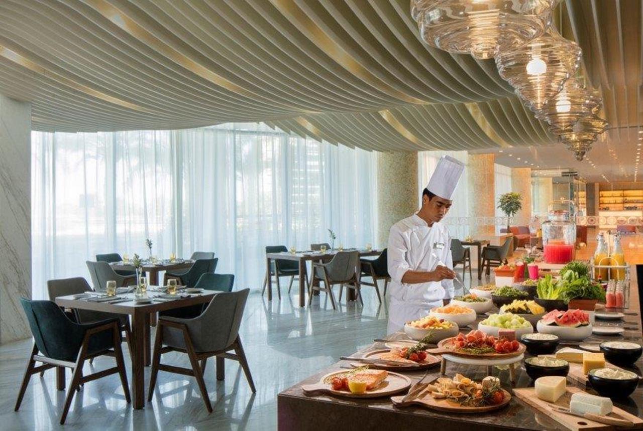 Radisson Blu Hotel Apartment Dubai Silicon Oasis Экстерьер фото