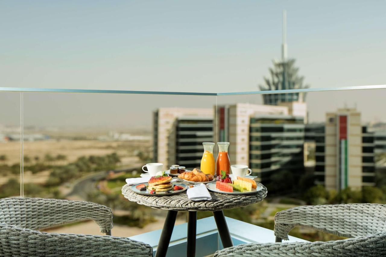 Radisson Blu Hotel Apartment Dubai Silicon Oasis Экстерьер фото